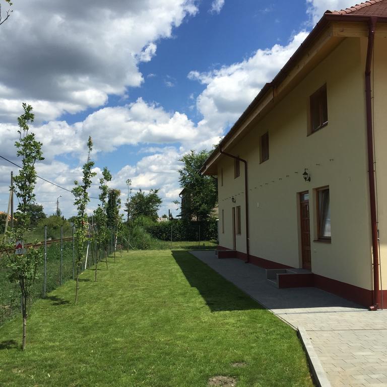 Aqua Thermal Soterapia Es Apartmanhaz Püspökladány Oda fotoğraf