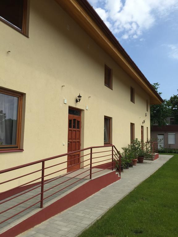 Aqua Thermal Soterapia Es Apartmanhaz Püspökladány Oda fotoğraf